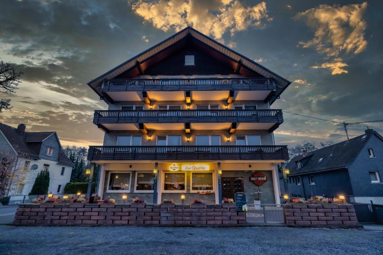 Gasthaus Zur Quelle Бад Мариенберг Екстериор снимка