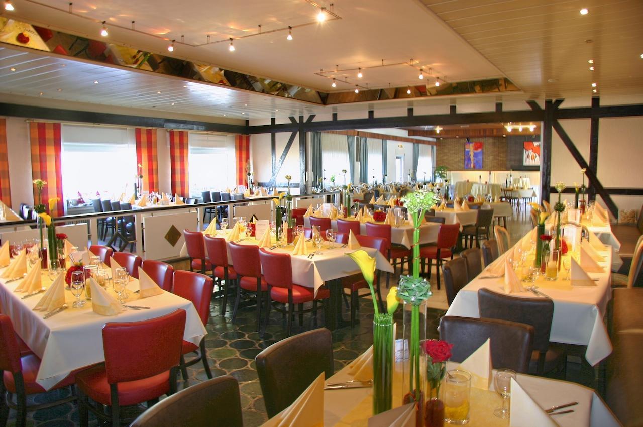 Gasthaus Zur Quelle Бад Мариенберг Екстериор снимка