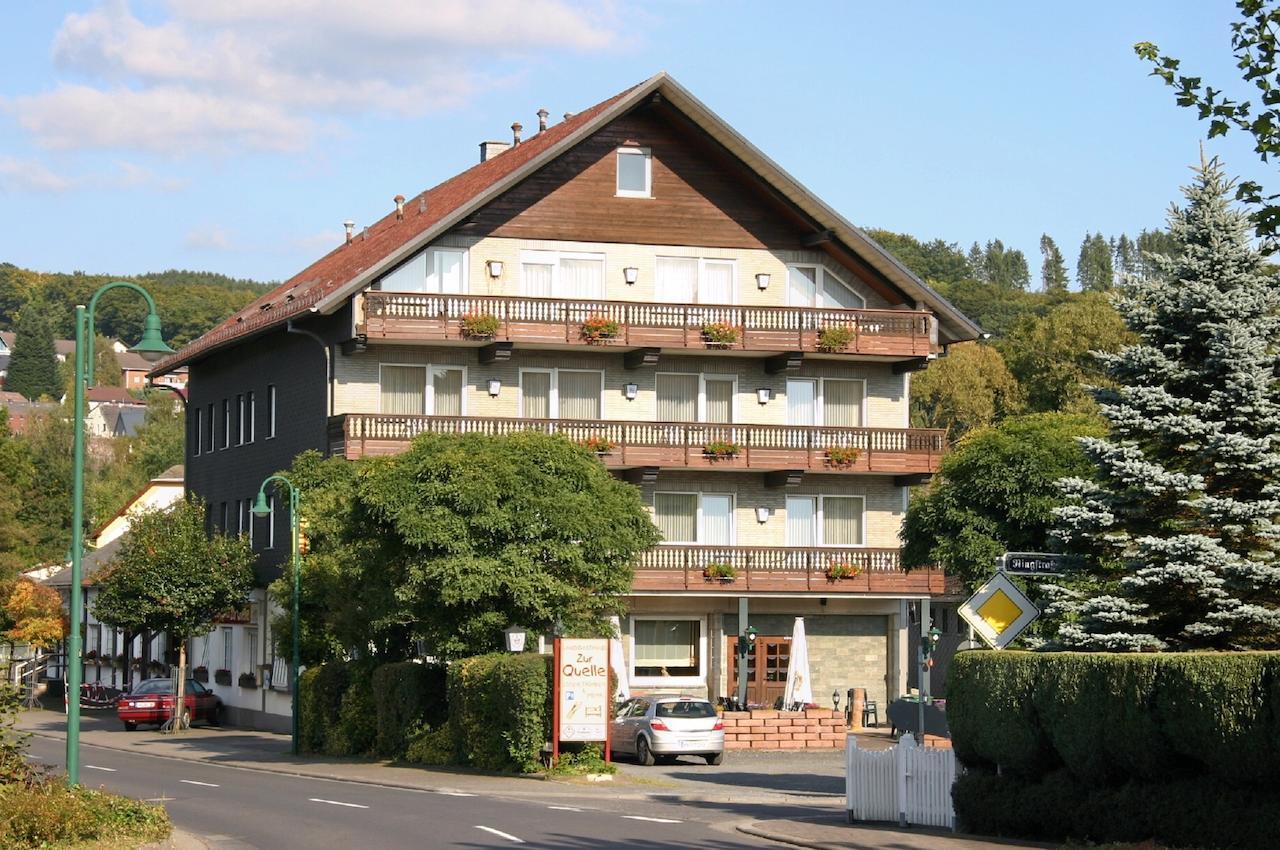 Gasthaus Zur Quelle Бад Мариенберг Екстериор снимка