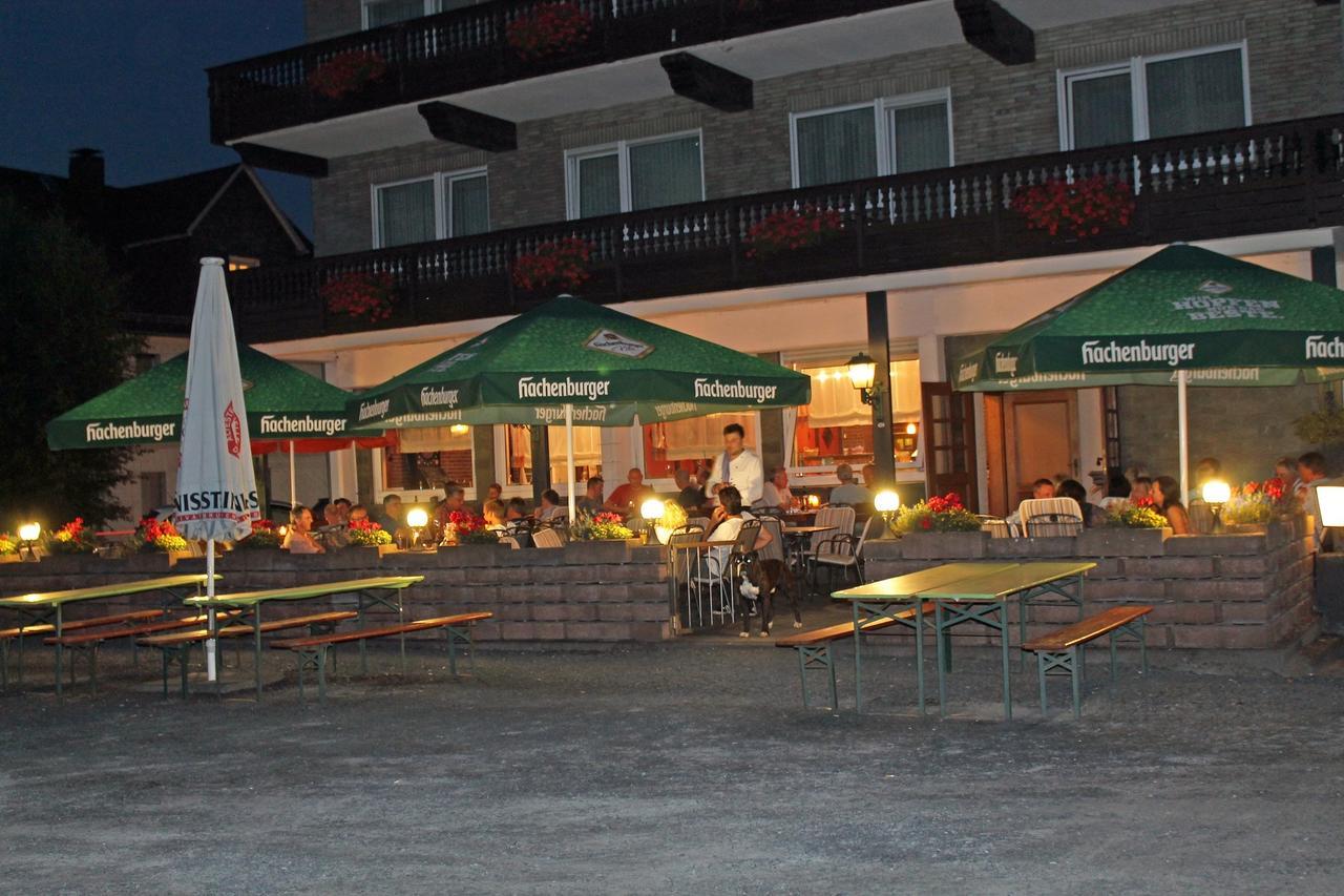 Gasthaus Zur Quelle Бад Мариенберг Екстериор снимка