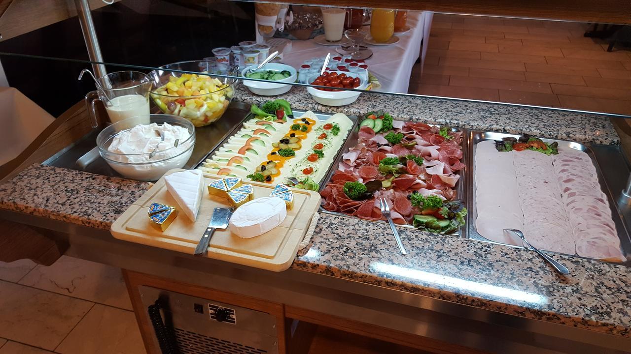 Gasthaus Zur Quelle Бад Мариенберг Екстериор снимка